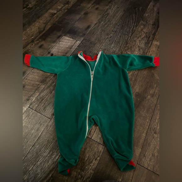 Christmas Elf Onesie 20lbs vintage romper onesie By BEAUTY Canadian made - Picture 3 of 4
